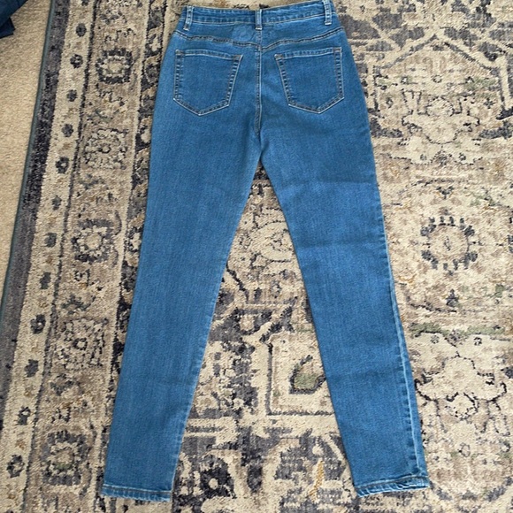FOREVER21 STRAIGHT LEG JEAN - Picture 3 of 3